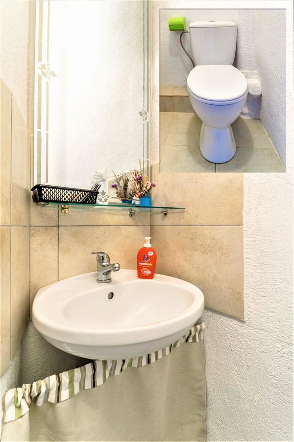 Izuminka V Centre Goroda Lviv Luaran gambar