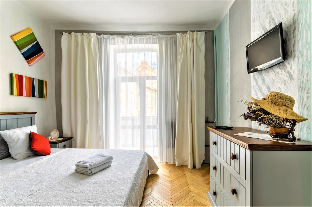 Izuminka V Centre Goroda Lviv Luaran gambar
